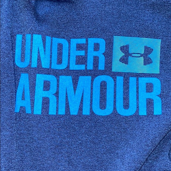 Under armor sweatshirt - Picture 2 of 3